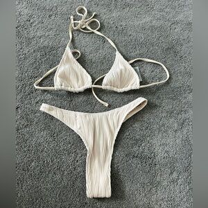 NEW Zaful Bikini. Wavy texture, triangle top, thong bottoms in light Coffee - S